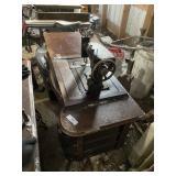 Windsor Vintage Sewing Machine & Cabinet