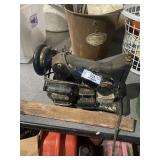 Singer Sewing Machine