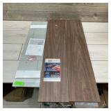 Three-piece Shelf Set Including One Glass Shelf An