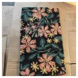 Accent rug approx. 22 x 38 inches