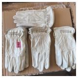 Leather work gloves, medium (Confirm quantity)