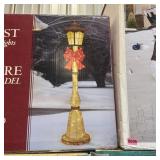 7-foot Christmas lamppost with 150 LED lights
