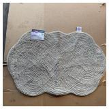Cotton scallop bath mat approx. 24 x 36 inches