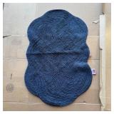Cotton scallop bath mat approx. 24 x 36 inches