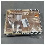 Kitchen Rug ï¿½ New. Estimated Approx. 24' X 36' (