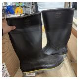 Servus Rubber Boots By Honeywell ï¿½ Size 15.