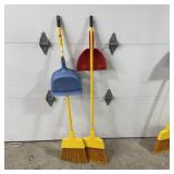 Maxi Broadway Broom & Dustpan Set ï¿½ Lot Of (2).