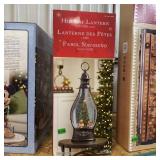 Holiday Lantern W/ Led Lights - Holiday Lantern De