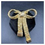 Vintage Ribbon Brooch