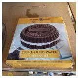 Nordic Ware Cream-filled Wafer Cake Pan Set