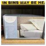 2 Qty ï¿½ Sealy Standard/queen Pillows (18 In. X 26