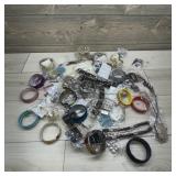 Approx. 200 Piece Of New Costume Jewelry
