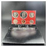 1976 U.S. Mint Bicentennial Proof Set featuring du
