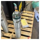 Compressed Gas Cylinder with Regulator