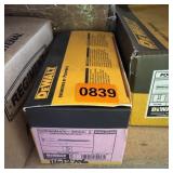 (Box) DEWALT 3'' Hanger Wood Anchors
