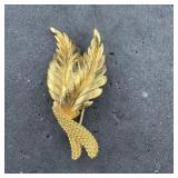 Gold Tone Leaf Pins