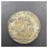 (500) Foreign Coins