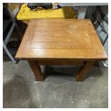 End Table (23.5'x23')