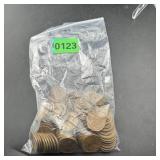 Bag of Lincoln wheat cents; mixed dates; approxima