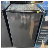 Midea Compact Refrigerator