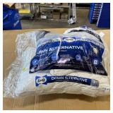 (2) Sealy Down Alternative Pillows Standard/Queen