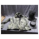 2X Columbia Size 9 boots and Military Hat