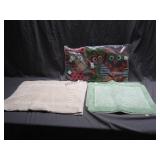 Outdoor rug, 2 small green rugs, 2 ivory rugs