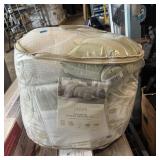 Sagamore Eight-piece King-size Bedding Set