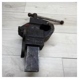 Vintage Columbian Cleveland 4-inch bench vise.