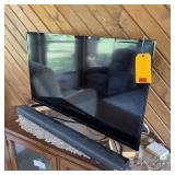 Samsung 40" Tv & Polk Soundbar With Remotes