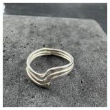 Sterling Silver Ring ï¿½ 1.9 Grams ï¿½ Approx. 0.07 Oz