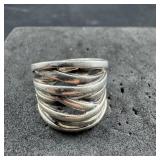 Sterling Silver Ring ï¿½ 9.6 Grams ï¿½ Approx. 0.34 Oz