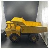 Mighty Tonka Dump Truck - Good Condition