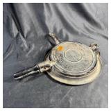 Minneapolis Alfred Anderson Waffle Iron With Base