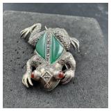 925 Carnelian Eye Marcasite Frog Brooch - 19.9g
