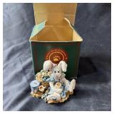 Boyds Bunnies with Carrots Hare Figurine