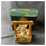 Boyds ï¿½The Impossible Dreamï¿½ Hare Music Box