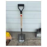 Rock River Short-Handled Garden Shovel