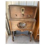 Majestic 7 electric receiver antique radio l-46.5"