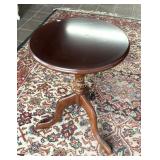 Round occasional table d