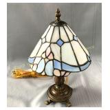 Tiffany style lamp, Lampe de style Tiffany 8.5x14"