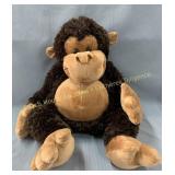 Plush gorilla, Gorille en peluche, 17" x 17"