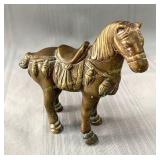 Brass horse, Cheval en laiton, 6" H