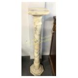 Marble pedestal, Piï¿½destal en marbre, 9" x 42" H