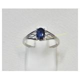 10K White gold blue sapphire (0.65 cts) ring