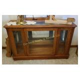 Showcase/Curio Cabinet