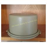 Tupperware Cake Saver