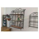 Wall Decor & Shelves