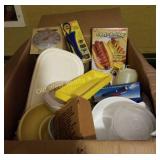 Box of Kitchen Items (BS)