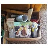Box of Kitchen Items (BS)